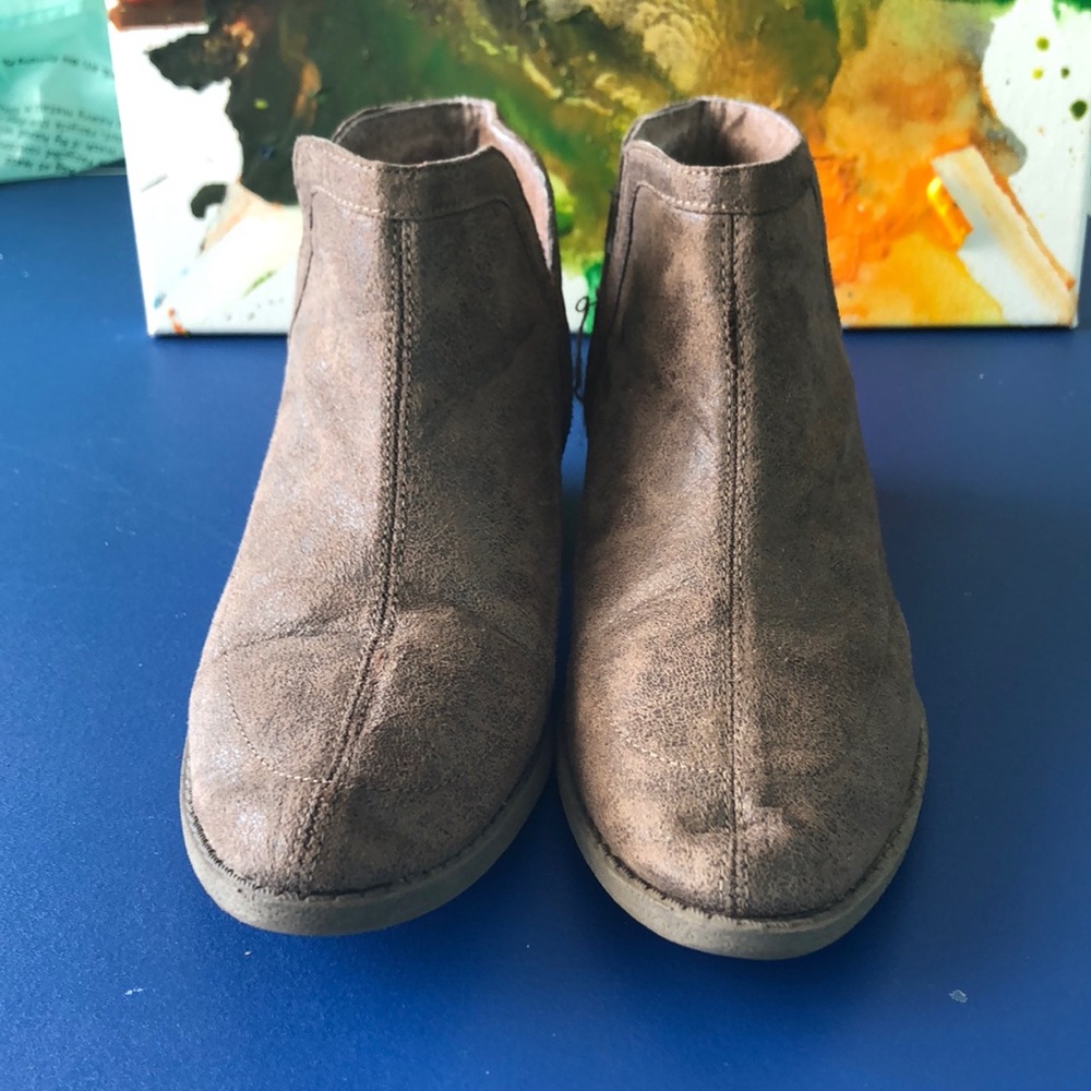 Girls size 3 booties